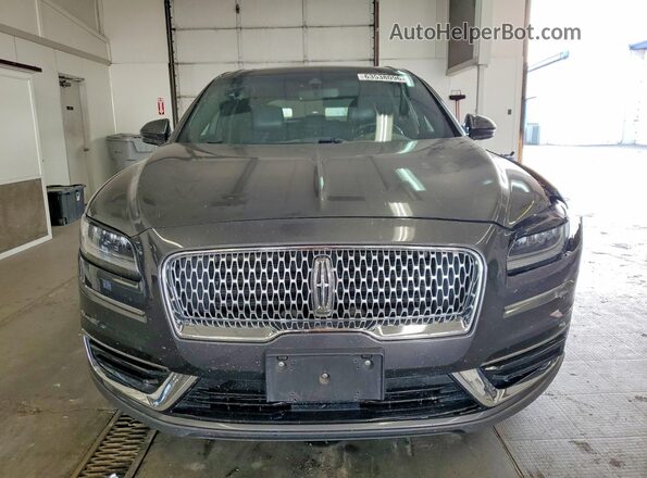 2LMPJ8L9XKBL66506 2019 LINCOLN NAUTILUS Gray Widok z przodu