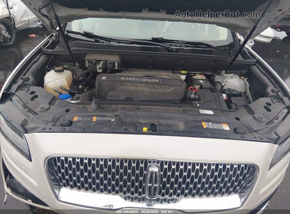 2LMPJ8LP2KBL28184 2019 LINCOLN NAUTILUS Белый Вид сзади
