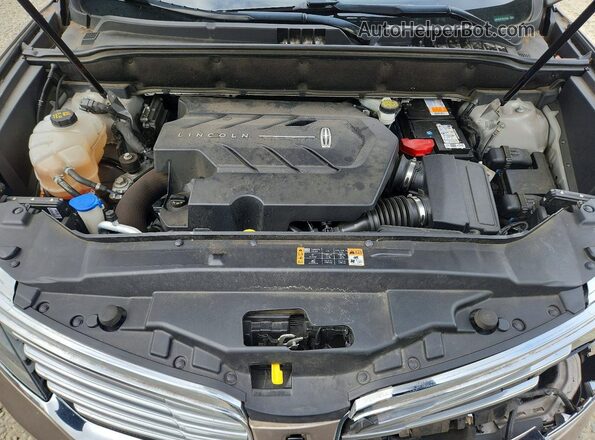 2LMPJ8LP7JBL37283 2018 LINCOLN MKX Tan Engine compartment view