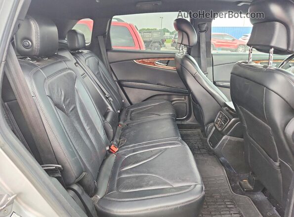 2LMPJ8LR3JBL23639 2018 LINCOLN MKX Silver უკანა სალონის ხედი