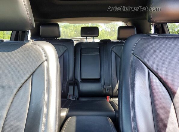 2LMPJ8LR7HBL33780 2017 LINCOLN MKX Black Rear seats view