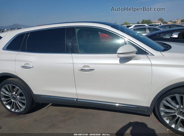 2LMTJ8LP3GBL21122 2016 LINCOLN MKX White Widok wnętrza z tyłu