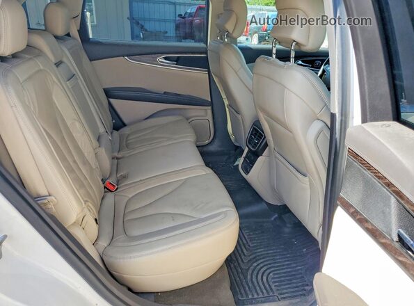 2LMTJ8LPXGBL49712 2016 LINCOLN MKX White Rear interior view