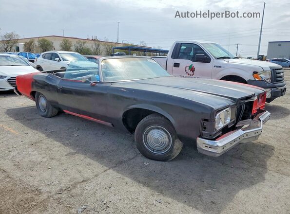 2P67W4P122135 1974 PONTIAC GRANDVILLE Red Przód prawy