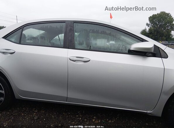 2T1BURHE0GC523729 2016 TOYOTA COROLLA Silver Widok wnętrza z tyłu