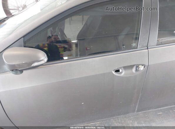 2T1BURHE0GC728001 2016 TOYOTA COROLLA White 