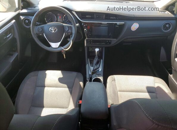 2T1BURHE0HC760836 2017 TOYOTA COROLLA Gray Вид панелі приладів
