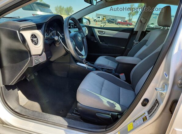 2T1BURHE1HC834037 2017 TOYOTA COROLLA Silver Front interior view