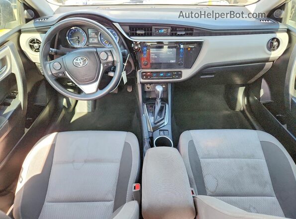 2T1BURHE1HC834037 2017 TOYOTA COROLLA Silver Dashboard view