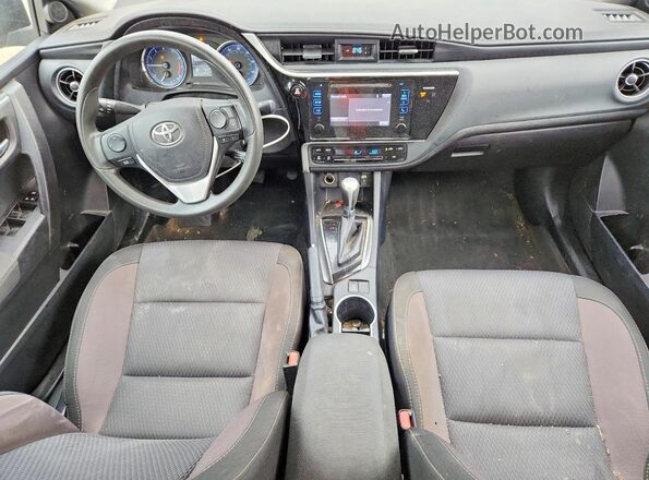 2T1BURHE1HC930251 2017 TOYOTA COROLLA Синий Вид панели приборов