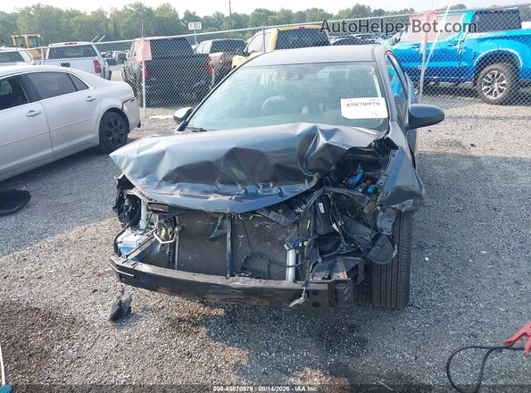 2T1BURHE1JC046798 2018 TOYOTA COROLLA Blue Widok z przodu