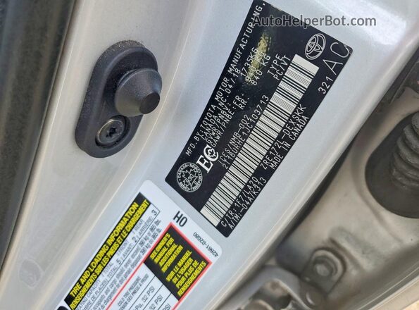 2T1BURHE1JC103713 2018 TOYOTA COROLLA Silver Engine compartment view
