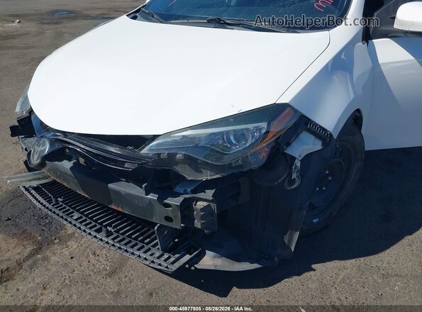 2T1BURHE1JC986261 2018 TOYOTA COROLLA Белый Вид спереди