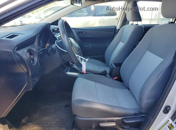 2T1BURHE2HC760787 2017 TOYOTA COROLLA Silver Front interior view