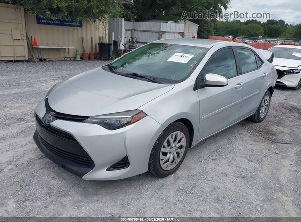 2T1BURHE2HC772051 2017 TOYOTA COROLLA Серебряный Передняя левая четверть