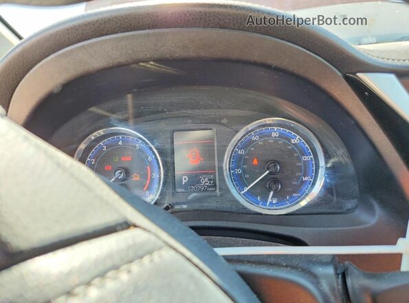 2T1BURHE2HC910851 2017 TOYOTA COROLLA Red Սարքավորումների վահանակի տեսք