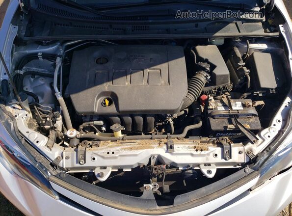 2T1BURHE2JC065070 2018 TOYOTA COROLLA Silver Widok wnętrza z tyłu