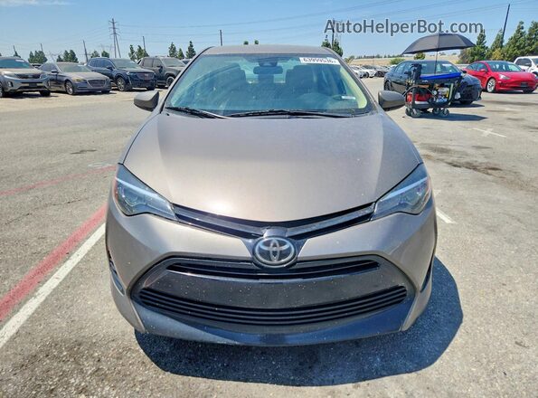 2T1BURHE2JC090115 2018 TOYOTA COROLLA Серый Вид спереди