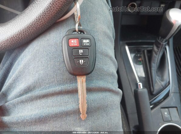 2T1BURHE2JC109102 2018 TOYOTA COROLLA Желто-коричневый Вид панели приборов