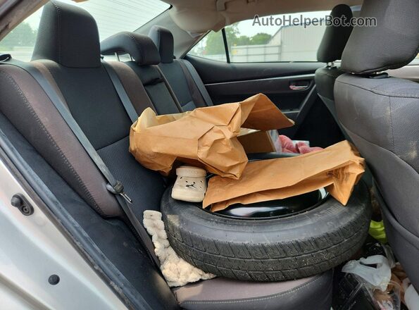 2T1BURHE2KC218208 2019 TOYOTA COROLLA Silver Հետևի նստատեղերի տեսք