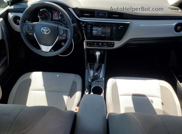 2T1BURHE3HC747742 2017 TOYOTA COROLLA Gray Вид панелі приладів