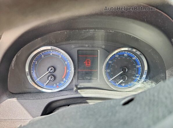 2T1BURHE3HC818387 2017 TOYOTA COROLLA Gray Instrument cluster view