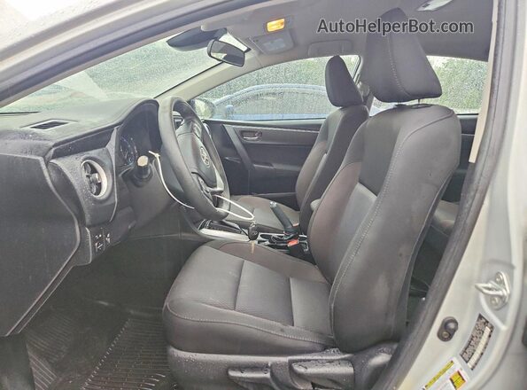2T1BURHE3HC864107 2017 TOYOTA COROLLA Silver წინა სალონის ხედი
