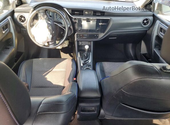 2T1BURHE3JC114082 2018 TOYOTA COROLLA Gray Vista del salpicadero