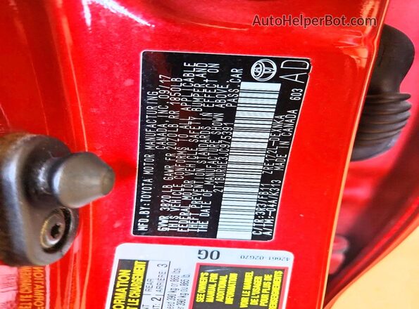 2T1BURHE3JC975391 2018 TOYOTA COROLLA Красный Вид подкапотного пространства