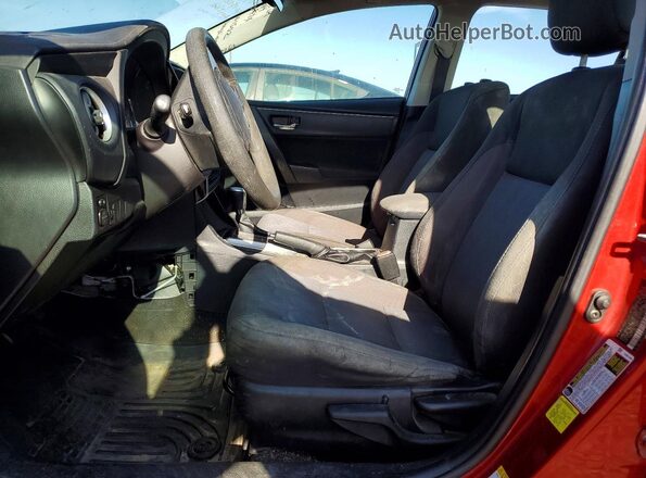 2T1BURHE3JC983992 2018 TOYOTA COROLLA Red Вид салону спереду