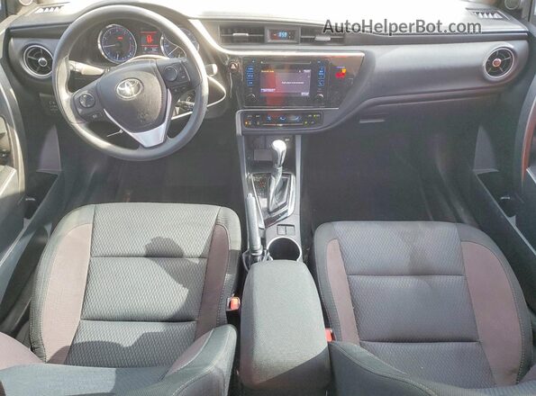 2T1BURHE3KC200865 2019 TOYOTA COROLLA Белый Вид панели приборов