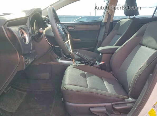 2T1BURHE3KC200865 2019 TOYOTA COROLLA Белый Вид салона спереди