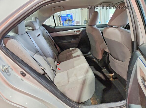 2T1BURHE4GC496258 2016 TOYOTA COROLLA Silver Widok tylnych siedzeń