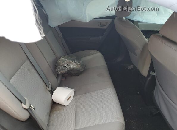 2T1BURHE4GC699943 2016 TOYOTA COROLLA Red Widok tylnych siedzeń