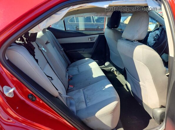 2T1BURHE4GC709645 2016 TOYOTA COROLLA Red Widok tylnych siedzeń