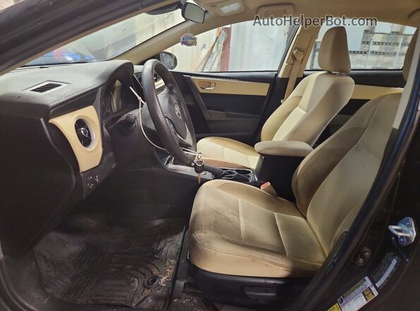 2T1BURHE4HC915131 2017 TOYOTA COROLLA Black Front interior view