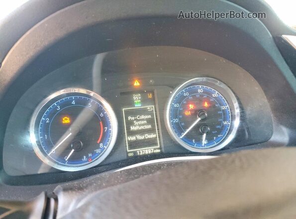 2T1BURHE4HC941289 2017 TOYOTA COROLLA Gray Вид щитка приладів