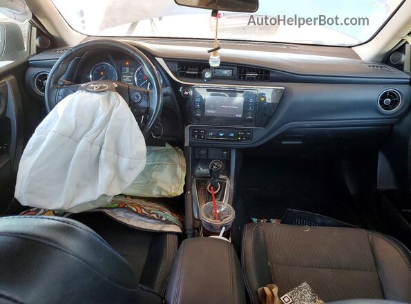 2T1BURHE4HC941289 2017 TOYOTA COROLLA Gray Вид панелі приладів