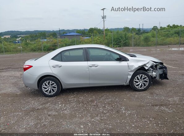 2T1BURHE4HC950915 2017 TOYOTA COROLLA Gray Rear interior view