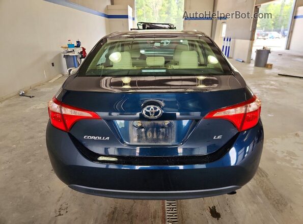 2T1BURHE4JC028585 2018 TOYOTA COROLLA Blue Widok z tyłu