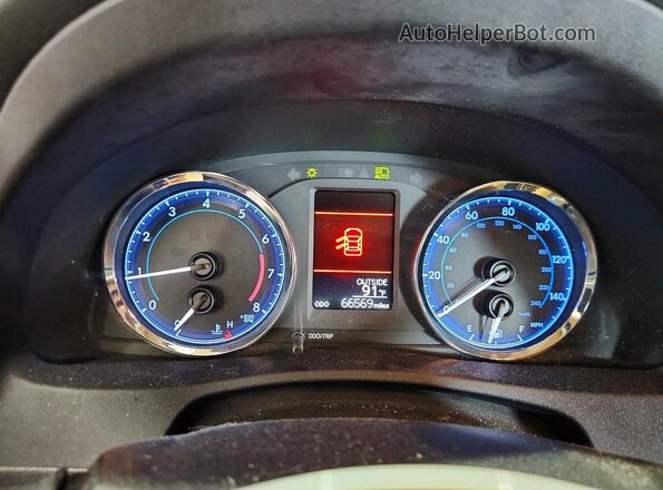 2T1BURHE4JC028585 2018 TOYOTA COROLLA Blue Widok zestawu wskaźników
