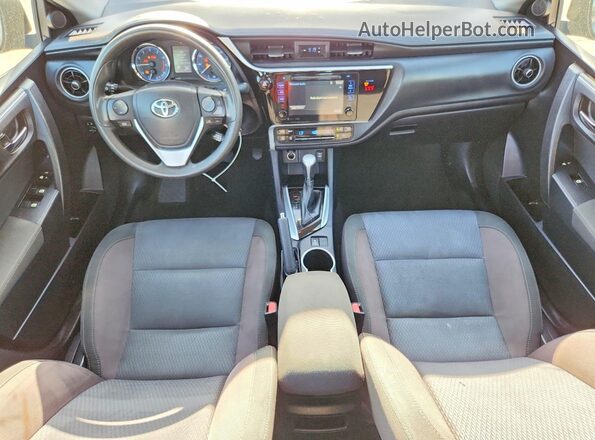 2T1BURHE4JC034791 2018 TOYOTA COROLLA Gray Widok deski rozdzielczej