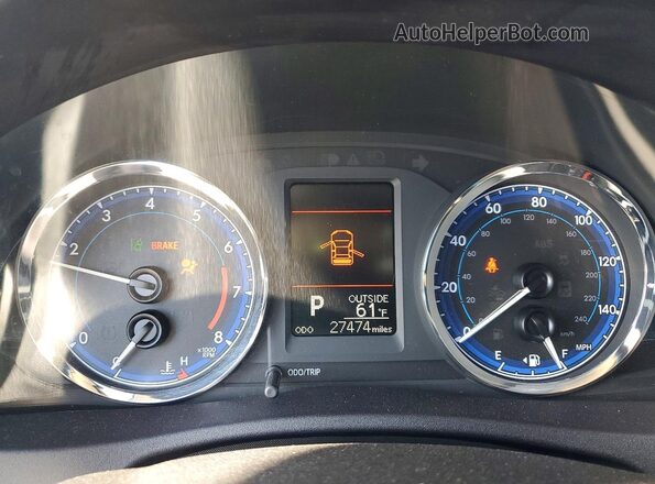 2T1BURHE4JC043197 2018 TOYOTA COROLLA Silver Vista del cuadro de instrumentos
