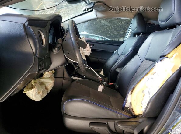 2T1BURHE4JC069072 2018 TOYOTA COROLLA Gray Front interior view