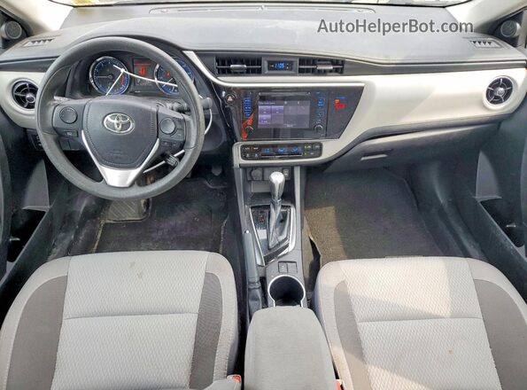 2T1BURHE4JC087636 2018 TOYOTA COROLLA Blue Вид панелі приладів