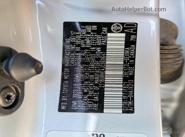 2T1BURHE4JC969647 2018 TOYOTA COROLLA Silver ძრავის განყოფილების ხედი