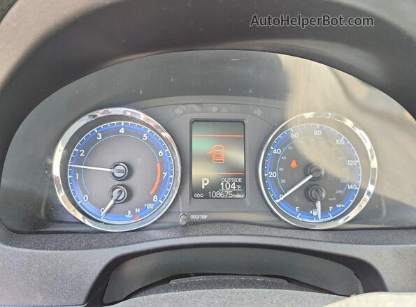 2T1BURHE4JC969647 2018 TOYOTA COROLLA Silver ხელსაწყოთა პანელის ხედი