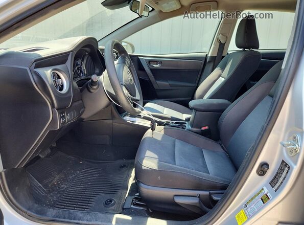 2T1BURHE4JC969647 2018 TOYOTA COROLLA Silver წინა სალონის ხედი