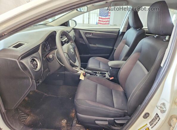 2T1BURHE4KC131281 2019 TOYOTA COROLLA White Front interior view