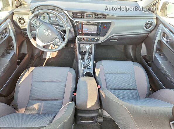 2T1BURHE4KC194428 2019 TOYOTA COROLLA Silver Вид панелі приладів
